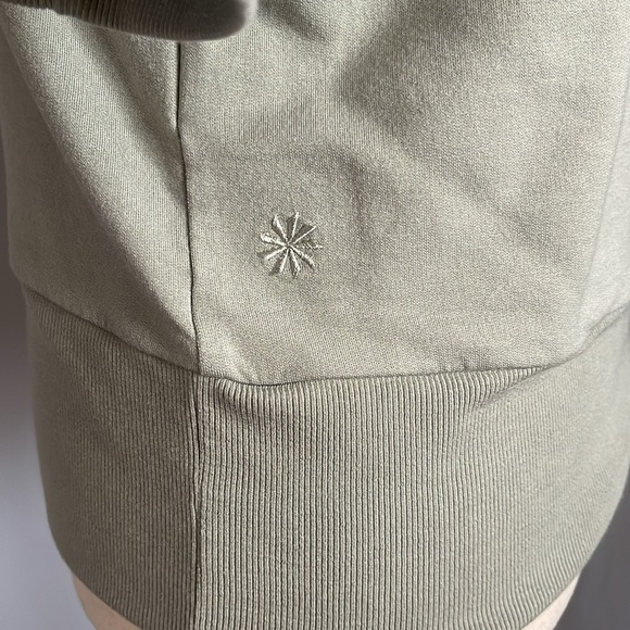 Athleta Top - Picture 4 of 4